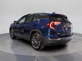 Used 2022 GMC Terrain SLT image 3