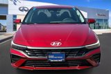 Used 2025 Hyundai Elantra SE image 3