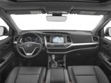 Used 2018 Toyota Highlander XLE image 3