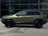 Used 2019 Jeep Cherokee Trailhawk image 4