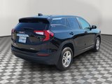 Used 2024 GMC Terrain SLE image 3