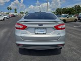 Used 2014 Ford Fusion SE image 4