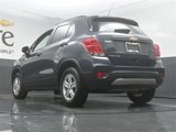 Used 2022 Chevrolet Trax LT w/ LT Convenience Package image 5