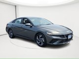 Certified 2024 Hyundai Elantra SEL w/ Convenience Package image 3