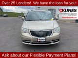 Used 2016 Chrysler Town & Country Touring w/ Driver Convenience Group image 3