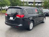 Used 2022 Chrysler Voyager LX image 3