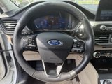 Used 2021 Ford Escape Titanium image 3