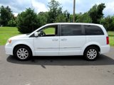 Used 2016 Chrysler Town & Country Touring w/ Driver Convenience Group image 3