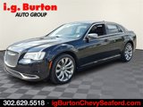 Used 2018 Chrysler 300 Touring w/ Chrome Appearance Package image 3