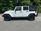 Used 2018 Jeep Wrangler Unlimited Sahara image 2
