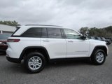 New 2025 Jeep Grand Cherokee Laredo w/ Luxury Tech Group I image 6