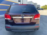Used 2013 Kia Sorento LX image 4