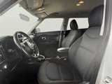 Used 2015 Kia Soul + image 4