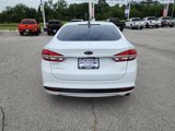 Used 2017 Ford Fusion SE w/ Fusion SE Technology Package image 3