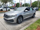 Used 2023 Volkswagen Jetta SE image 3