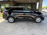 Used 2017 Kia Sorento LX image 5
