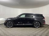 Certified 2022 Lincoln Aviator Reserve w/ Equipment Group 201A image 4