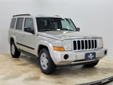 Used 2008 Jeep Commander Sport image 3