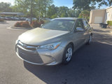 Used 2015 Toyota Camry LE image 4