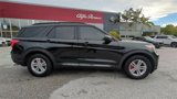Used 2020 Ford Explorer XLT image 3