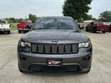 Used 2018 Jeep Grand Cherokee Altitude image 2