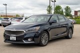 Used 2017 Kia Cadenza Premium w/ Luxury Package image 3