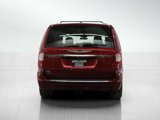 Used 2016 Chrysler Town & Country Touring image 4