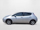 Used 2013 Nissan Leaf SV image 2