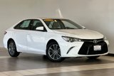 Used 2015 Toyota Camry SE image 2