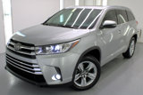Used 2017 Toyota Highlander FWD V6 image 2