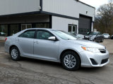 Used 2014 Toyota Camry SE image 2
