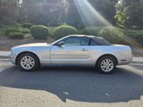 Used 2005 Ford Mustang Deluxe Convertible image 4