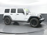 Used 2017 Jeep Wrangler Unlimited Sport image 2