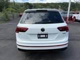 Used 2022 Volkswagen Tiguan SE R-Line image 4