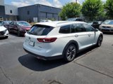 Used 2018 Buick Regal Essence w/ Driver Confidence Package #1 image 3