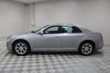 Used 2017 Chrysler 300 C Platinum w/ Safetytec Plus Group image 4
