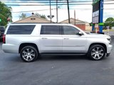 Used 2017 Chevrolet Suburban LT image 4