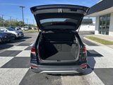 Used 2022 Volkswagen Taos SE image 5