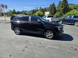 Used 2022 GMC Terrain SLE w/ Driver Convenience Package image 3