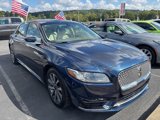 Used 2017 Lincoln Continental Premiere image 3