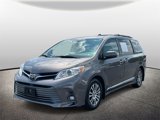 Used 2020 Toyota Sienna XLE w/ XLE Navigation Package image 5