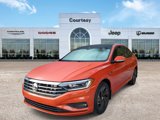 Used 2019 Volkswagen Jetta SEL Premium image 2