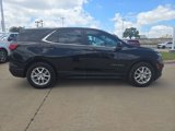 Used 2022 Chevrolet Equinox LT image 2