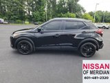 Used 2023 Nissan Kicks SV image 2