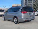 Used 2018 Chrysler Pacifica Limited image 3