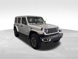 Used 2024 Jeep Wrangler Sahara image 4