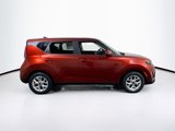 Used 2023 Kia Soul LX w/ LX Technology Package image 4
