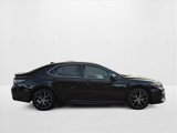 Used 2021 Toyota Camry SE image 4