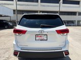 Used 2018 Toyota Highlander Limited image 6