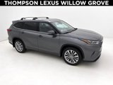 Used 2021 Toyota Highlander Platinum image 1